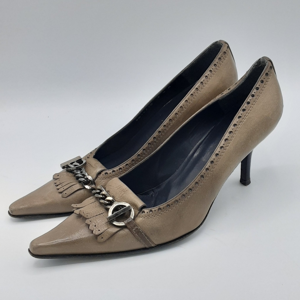 Stuart Weitzman Vintage leather pointed toe pumps.